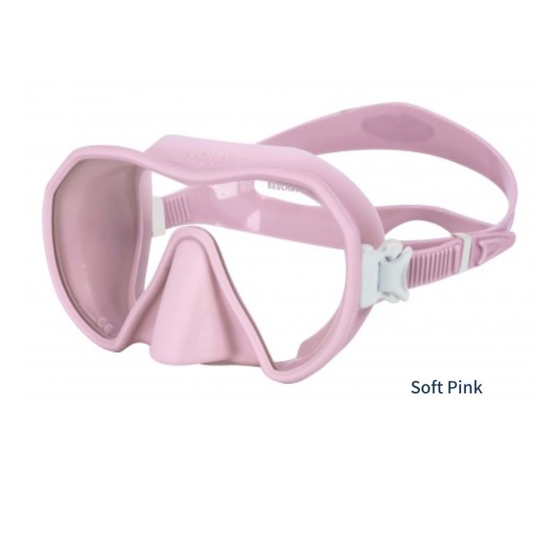 Beuchat Maxlux S Mask side view NZ