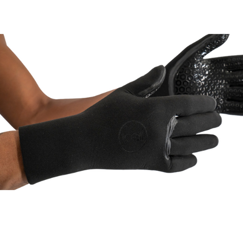 Fourth Element 3mm neoprene glove