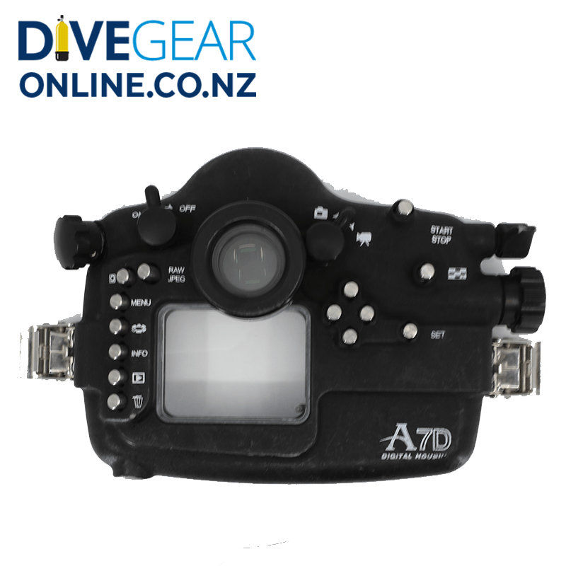 Canon 7D dSLR camera and Aquatica Aluminium Underwater Housing - Used