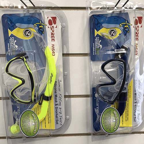 Atlantis Spree MS43 Children's Mask and Snorkel Set Ages 3-7 Packaging on the shelf