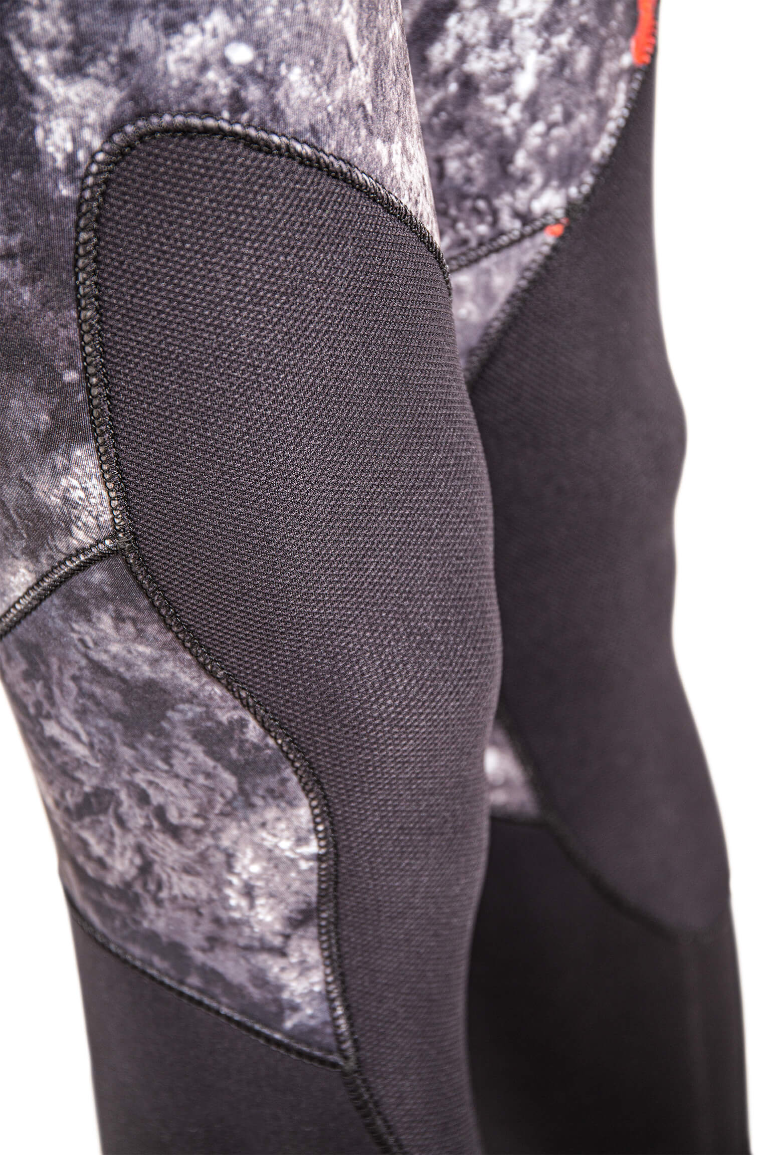 Beuchat TrigoBlack Spearfishing Open Cell Wetsuit knee pads